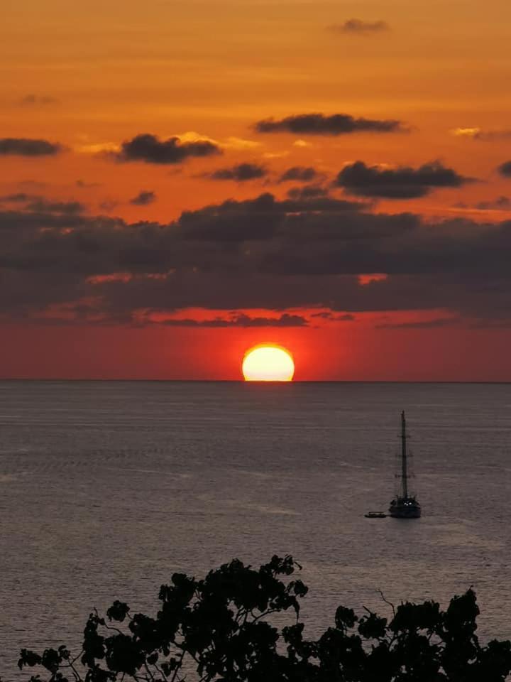 Villa Manolo Ocean And Forest View Hotel Драке Экстерьер фото